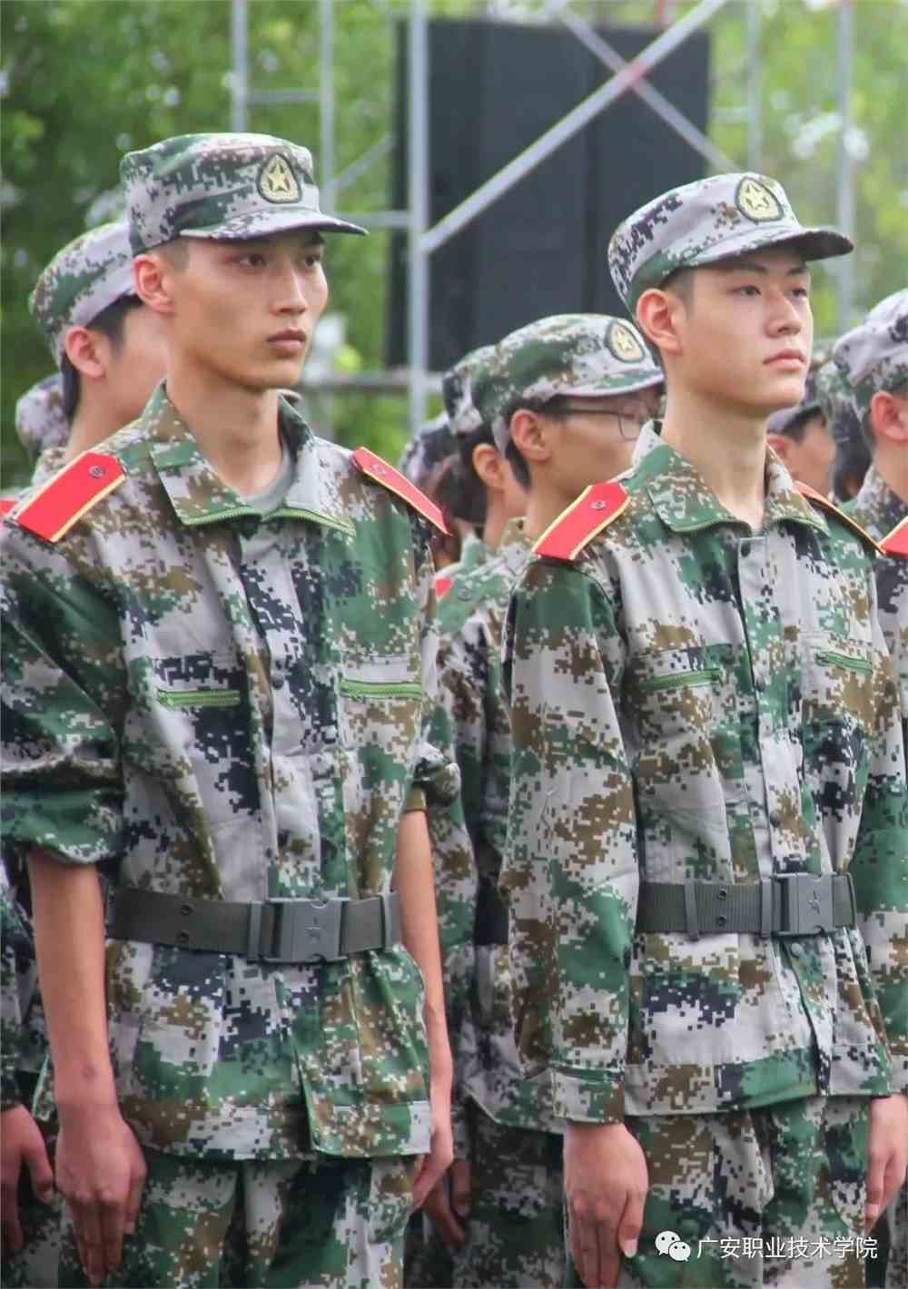是新时代泸职学子的精气神 广安职业技术学院 军训有苦有乐 有汗水有