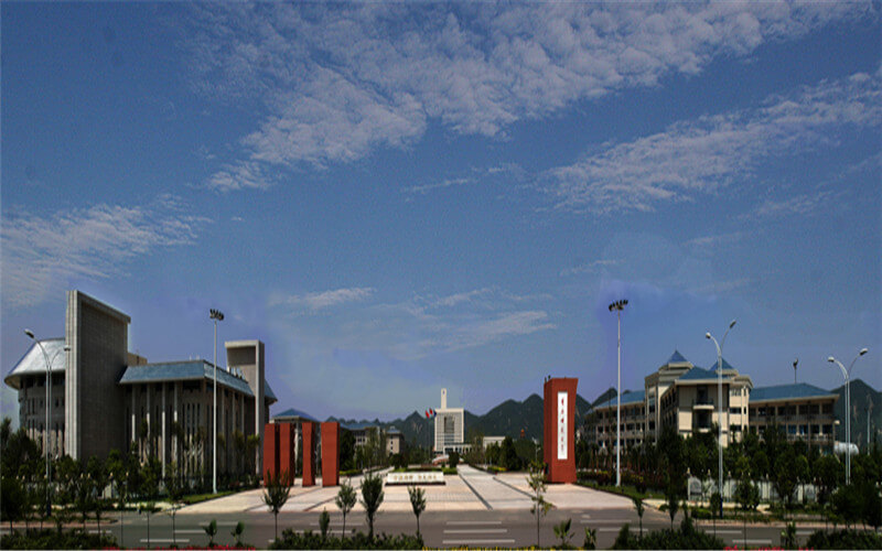 重庆师范大学地理科学类（地方专项计划）专业在重庆招生录取分数(物理类)：542分