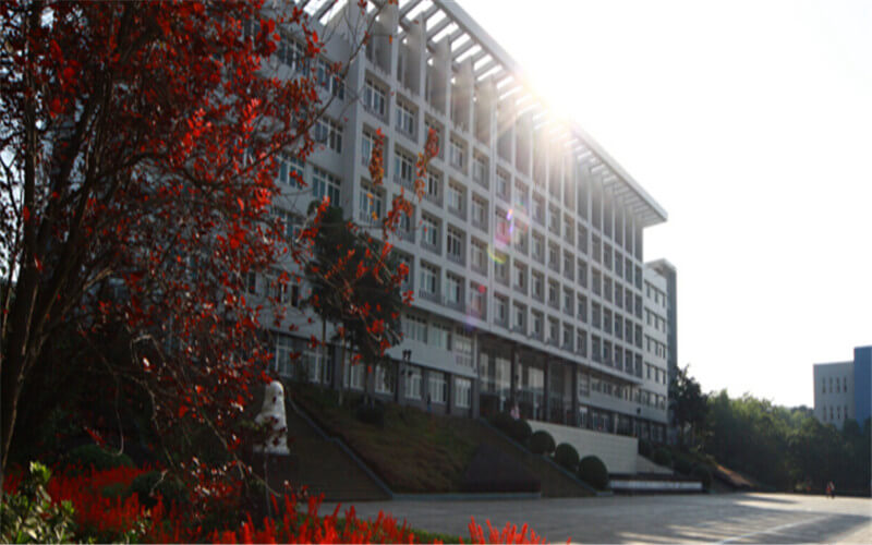 2023年重庆三峡医药高等专科学校在广西招生专业及招生人数汇总