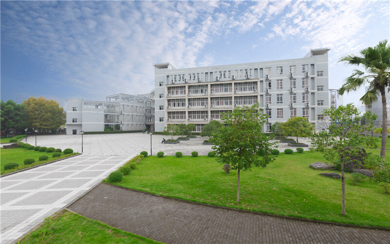 重庆三峡职业学院建筑室内设计专业在重庆招生录取分数(历史类)：351分
