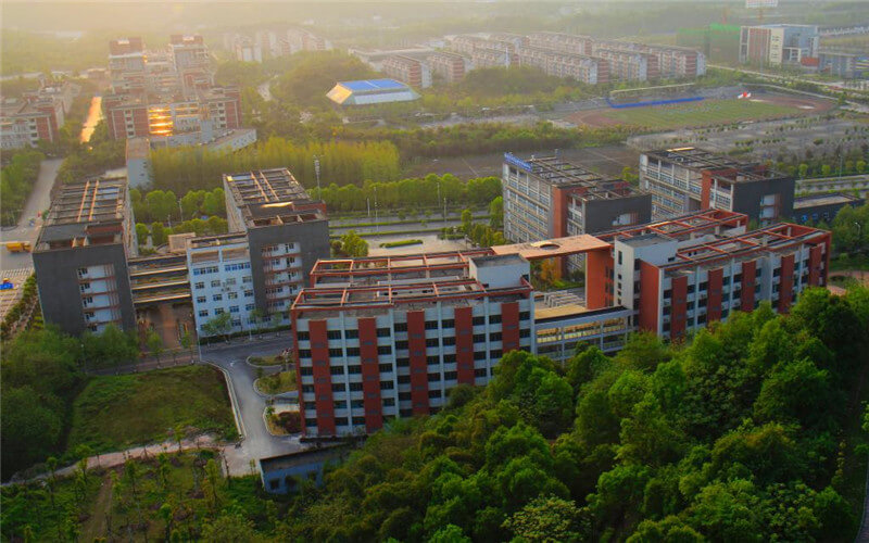 重庆物理类考生排多少名可以上重庆医药高等专科学校中医学专业?