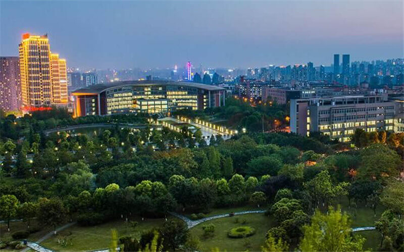 多少分可以上西南政法大学？西南政法大学2022年在湖南各招生专业录取分数汇总