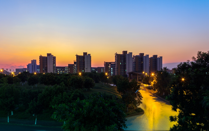 华南理工大学计算机类专业在宁夏招生录取分数(理科)：515分