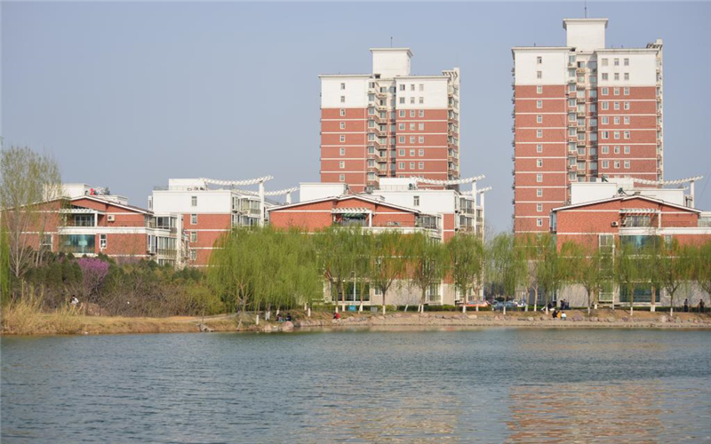 河南科技学院食品科学与工程专业在河北招生录取分数(物理类)：496分