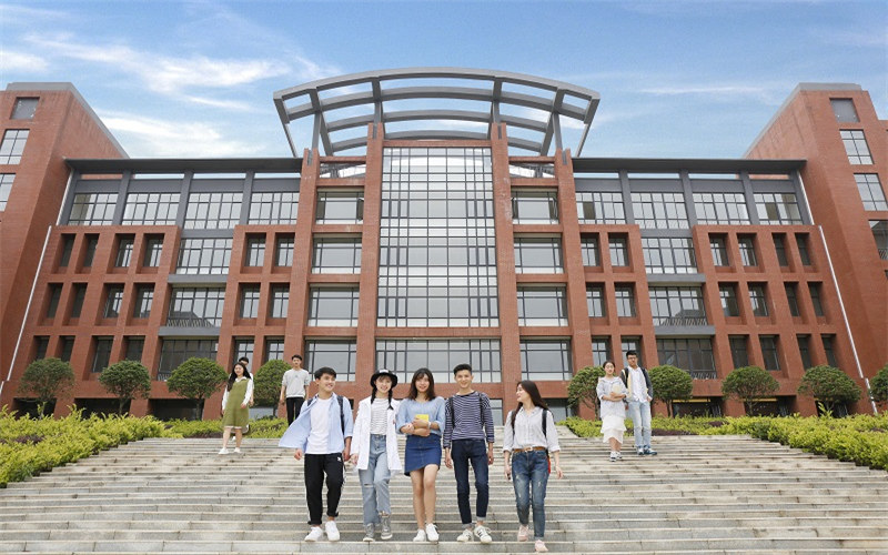 2024考生参考：2023湖北商贸学院电子信息工程（武汉校区）专业在内蒙古招生录取分数及录取位次