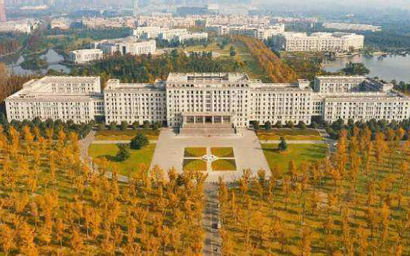 电子科技大学生物医学工程类专业在内蒙古招生录取分数(理科)：586分