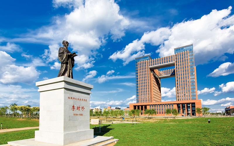 2022年中国医科大学在内蒙古招生专业及招生人数汇总（2023考生参考）