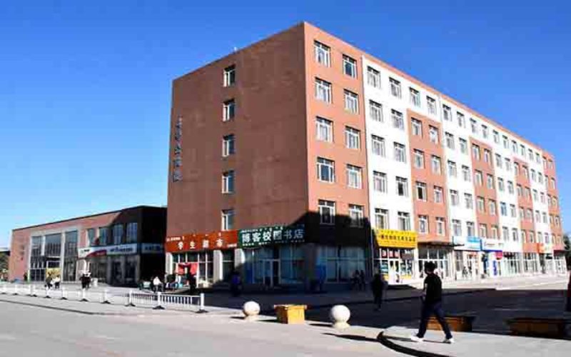 内蒙古大学创业学院软件工程专业在内蒙古招生录取分数(理科)：343分