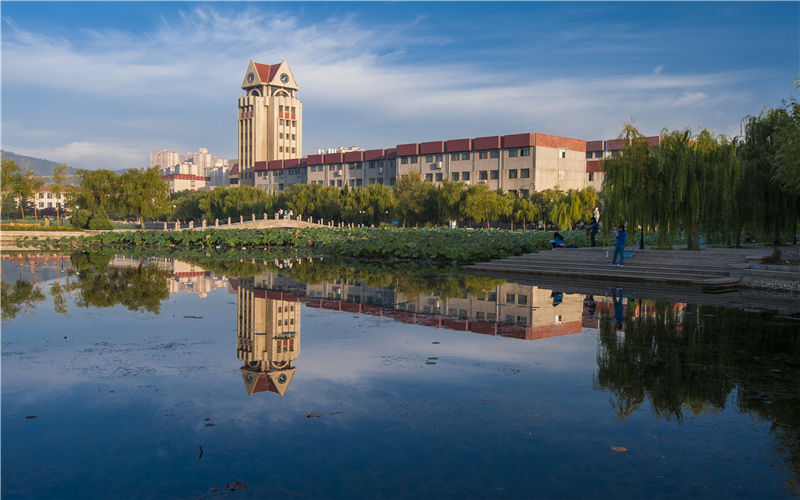 2023年烟台大学在北京招生专业及招生人数汇总