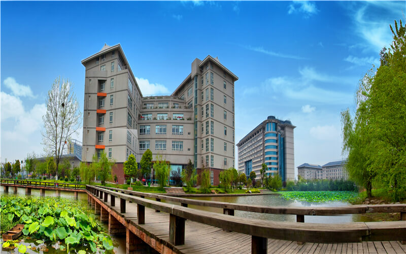 武汉工商学院数字经济专业在山东招生录取分数(综合)：465分