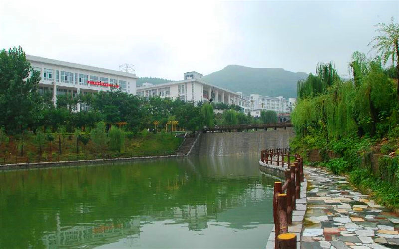 潍坊工程职业学院老年保健与管理专业在山东招生录取分数(综合)：301分