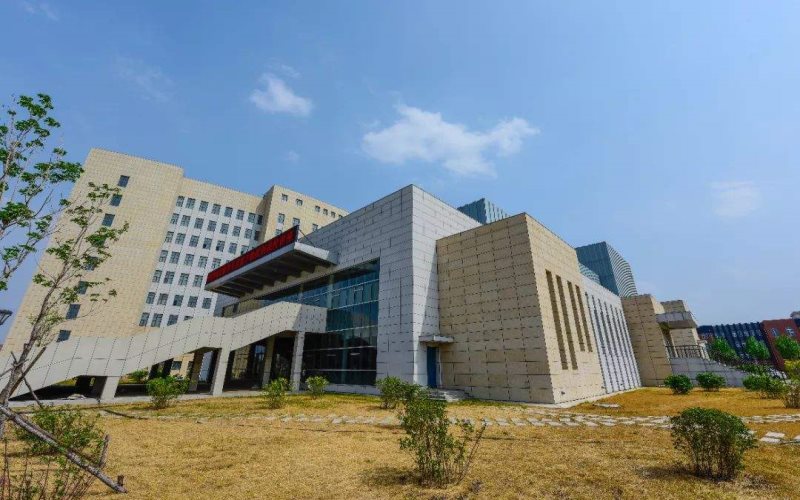 长春师范高等专科学校美术教育专业在河北招生录取分数(历史类)：399分