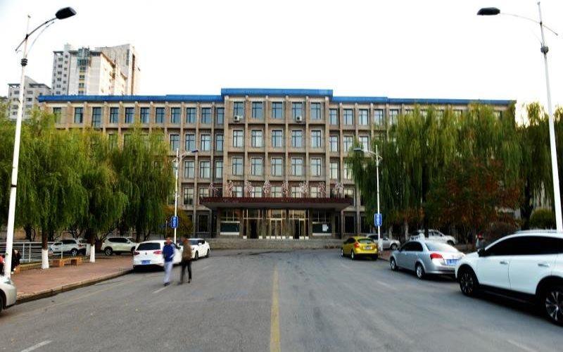 辽宁冶金职业技术学院智能控制技术专业在辽宁招生录取分数(物理类)：309分