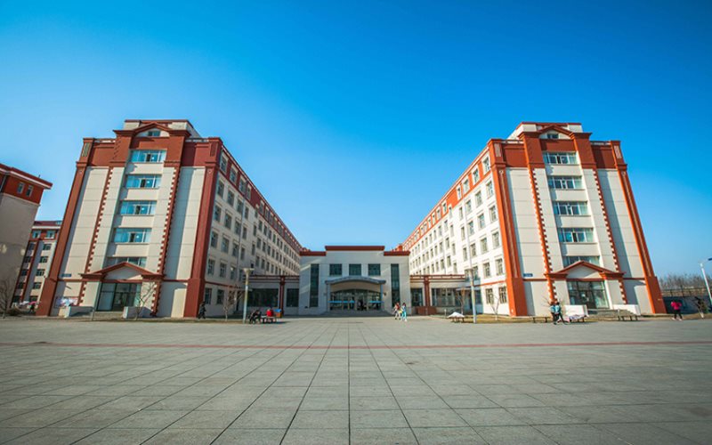 多少分可以上黑龙江外国语学院？黑龙江外国语学院2021年在天津各专业录取分数线