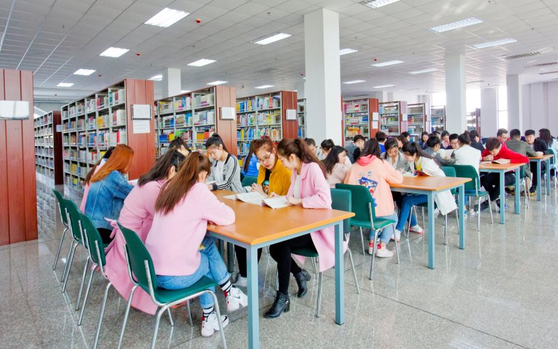 哈尔滨石油学院2021年在云南省招生专业及各专业招生计划人数