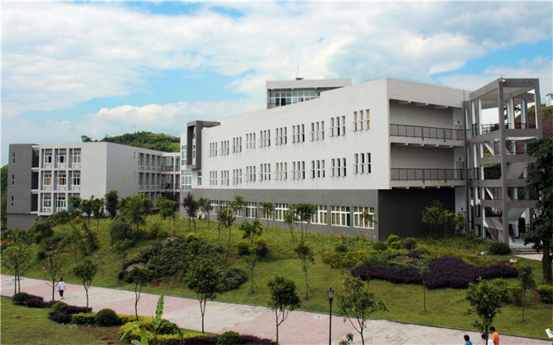 2024年重庆传媒职业学院动漫制作技术专业在河北录取分数线参考