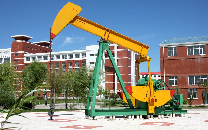 2023年辽宁考生多少分可以上东北石油大学海洋油气工程专业？