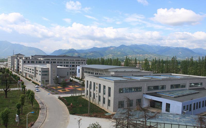 2023年河北考生多少分可以上汉中职业技术学院药学专业？