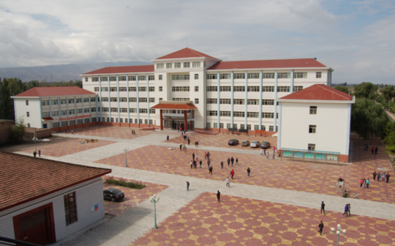 2023年甘肃畜牧工程职业技术学院在新疆录取批次及录取分数参考
