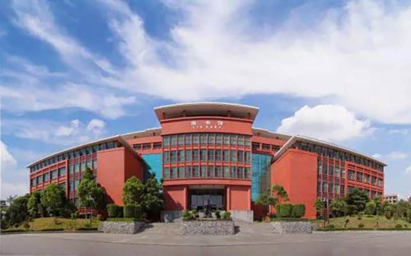 2023年广东工业大学华立学院各理科专业在内蒙古招生分数是多少？