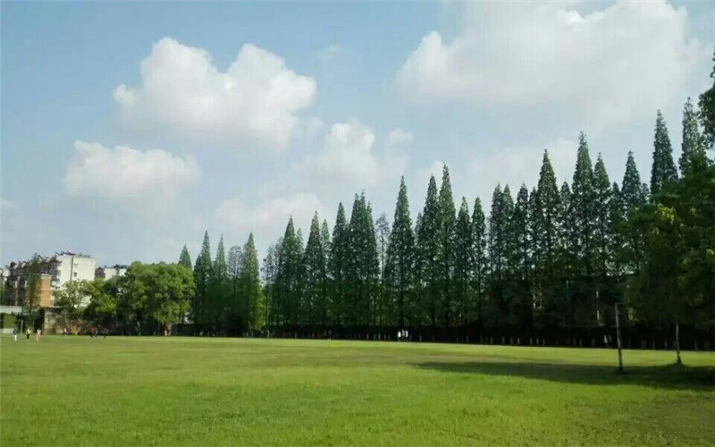 2023年湖南工程学院应用技术学院在江西招生专业有哪些？学费是多少？