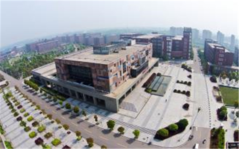 2023年湖南交通职业技术学院在河北招生专业有哪些？学费是多少？