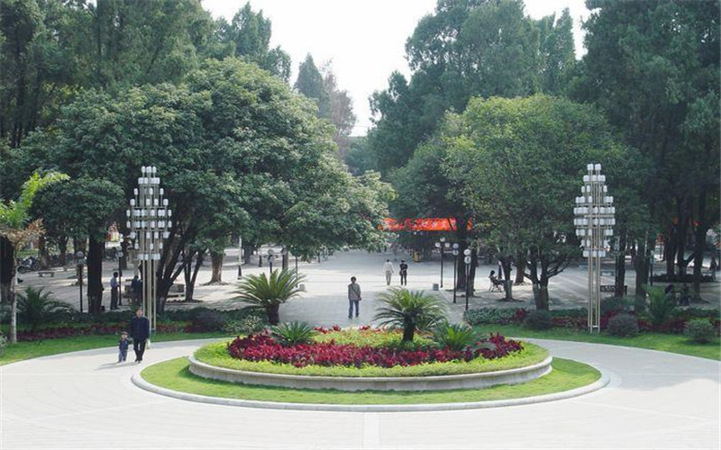 2023年桂林理工大学在湖南招生专业有哪些？学费是多少？