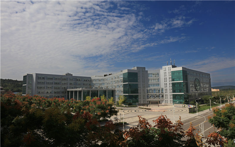 2023年绵阳师范学院在内蒙古录取批次及录取分数参考