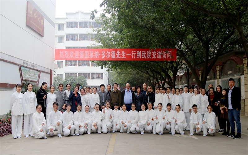 2023年四川护理职业学院在广西录取批次及录取分数参考