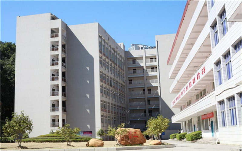 2023年三明医学科技职业学院在新疆招生专业及招生人数汇总