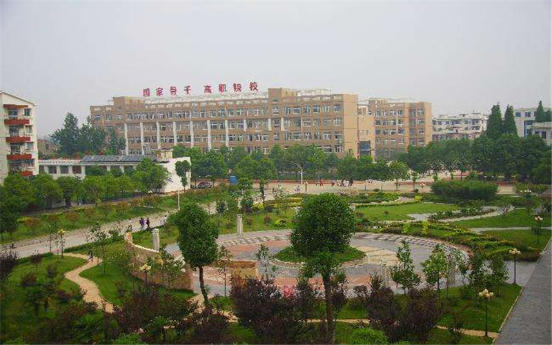 ★黄冈职业技术学院2022广西招生计划_黄冈职业技术学院2022广西招生专业及招生人数汇总