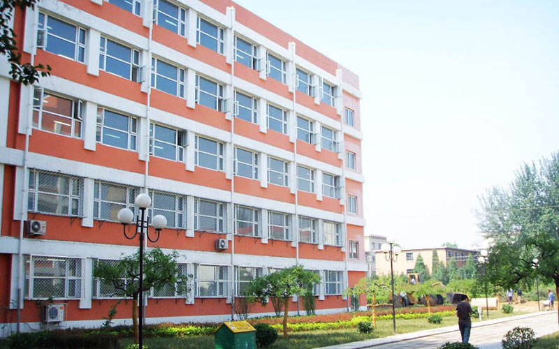 2023年廊坊师范学院在黑龙江招生专业有哪些？学费是多少？