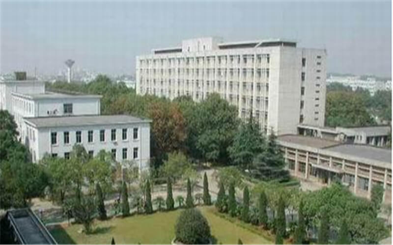 2024考生参考：2023武汉工程大学邮电与信息工程学院国际经济与贸易（跨境电商方向）专业在浙江招生录取分数及录取位次