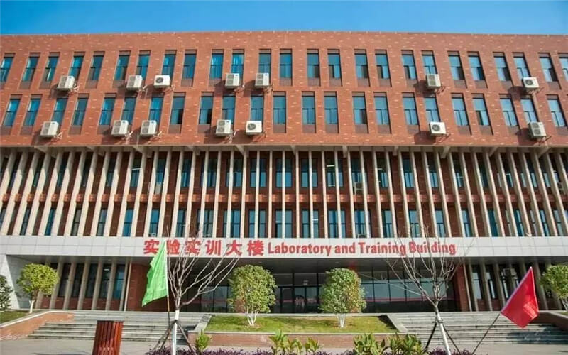 2024考生参考：2023武汉外语外事职业学院电子商务专业在河北招生录取分数及录取位次