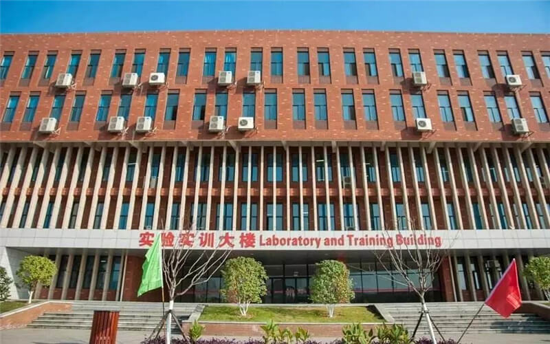 2024考生参考：2023武汉外语外事职业学院电子商务专业在河北招生录取分数及录取位次