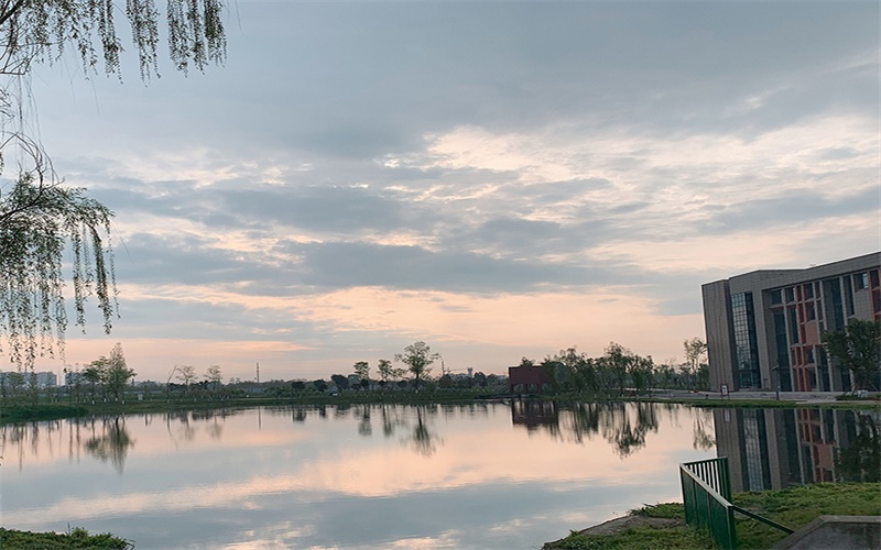 德阳城市轨道交通职业学院城市轨道交通运营管理专业录取分数线【云南高考理科】