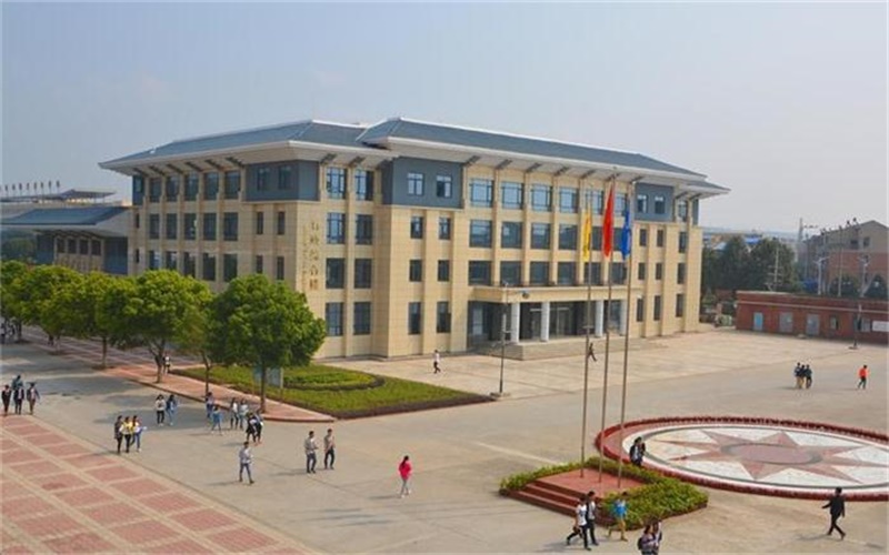 2024年四川电子机械职业技术学院现代通信技术专业在辽宁录取分数线参考
