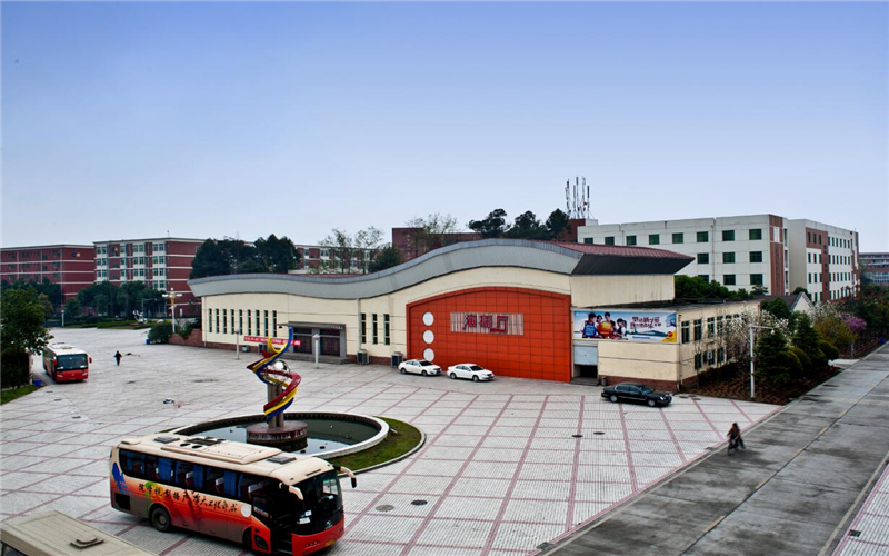 2023年四川传媒学院在云南录取批次及录取分数参考