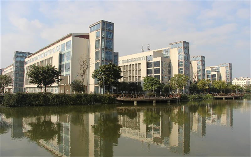 2024考生参考：2023德阳科贸职业学院视觉传达设计专业在重庆招生录取分数及录取位次