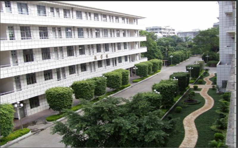 肇庆医学高等专科学校2021年在广西壮族自治区招生专业及各专业招生计划人数