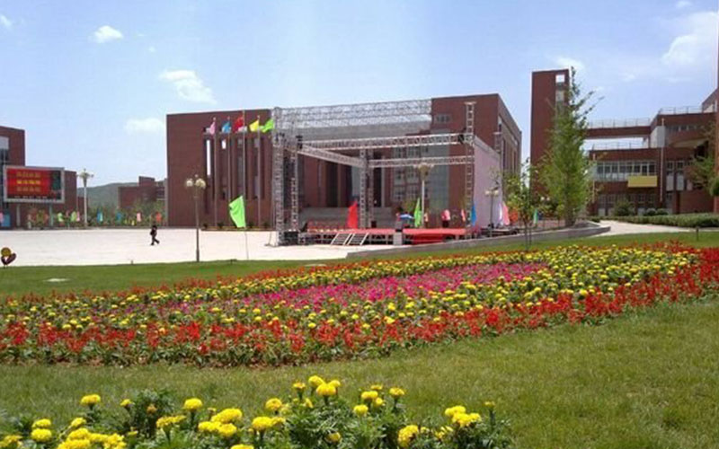 2023年石家庄幼儿师范高等专科学校在内蒙古招生专业有哪些？学费是多少？
