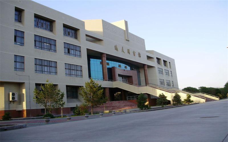 2023年新疆兵团警官高等专科学校在黑龙江录取批次及录取分数参考