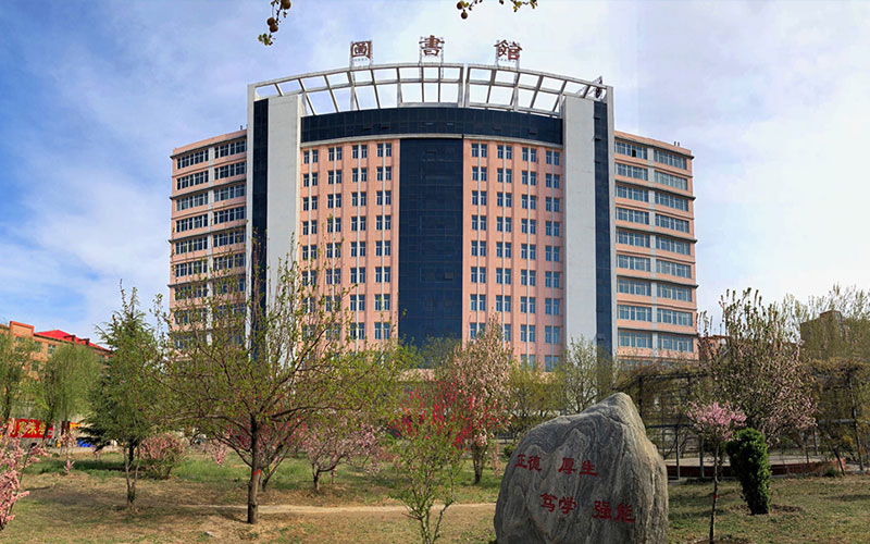 河北科技学院数据科学与大数据技术专业在辽宁招生录取分数(物理类)：428分