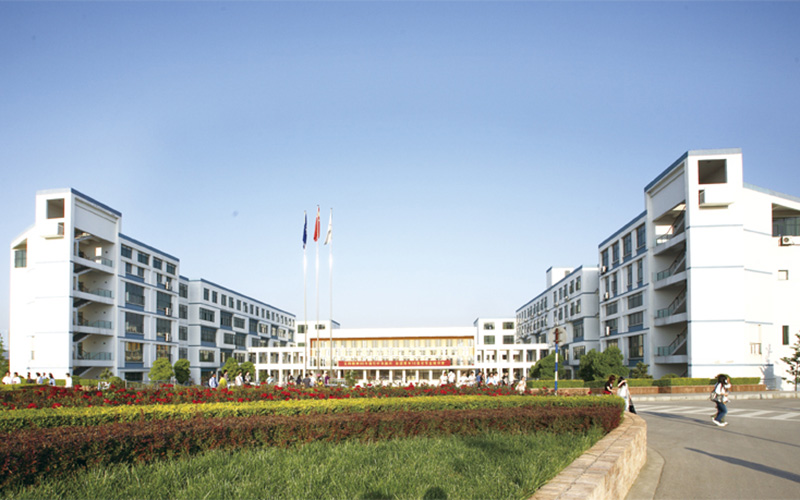 2023年南京航空航天大学金城学院在吉林招生专业有哪些？学费是多少？