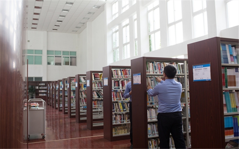 浙江安防职业技术学院安全技术与管理专业在浙江招生录取分数(综合)：425分