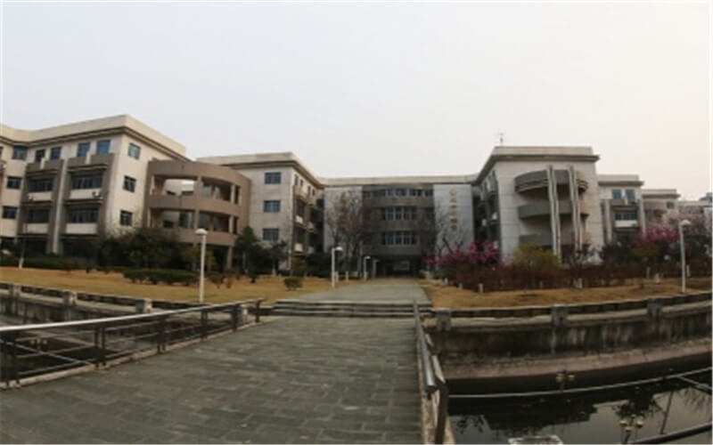 ★武汉华夏理工学院2022湖北招生计划_武汉华夏理工学院2022湖北招生专业及招生人数汇总