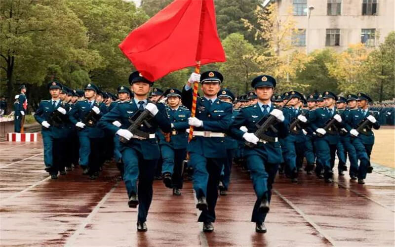 2023年内蒙古考生多少分可以上中国人民解放军空军预警学院武器系统与工程（雷达技术与指挥）专业？