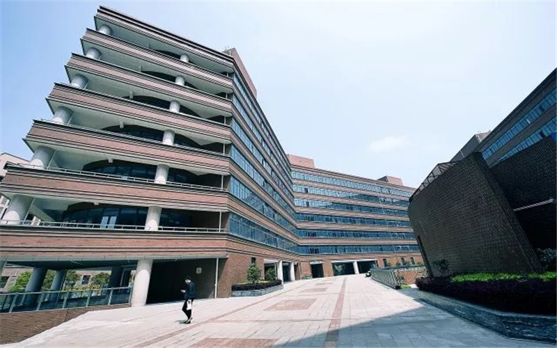 2023年温州商学院在重庆招生专业有哪些？学费是多少？