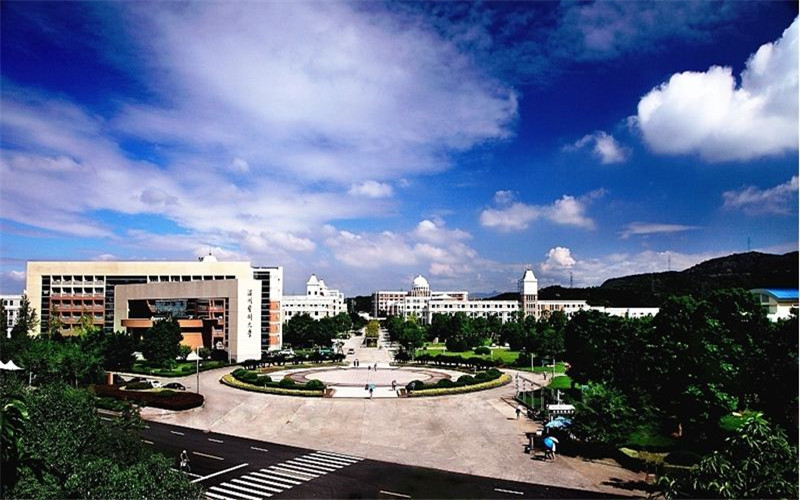 【2023高考参考】温州医科大学2022年云南招生专业及招生计划一览表