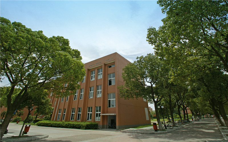 宁波大学科学技术学院计算机科学与技术专业在浙江招生录取分数(综合)：527分
